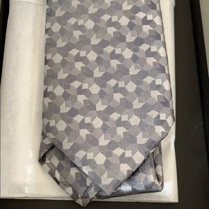 Giorgio Armani Tie, never worn. Brand new!